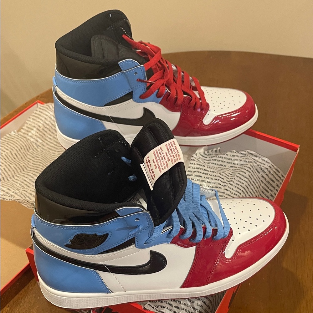 Jordan AJ1 Retro High OG Fearless White/Black/University Blue/Red w/tag & card